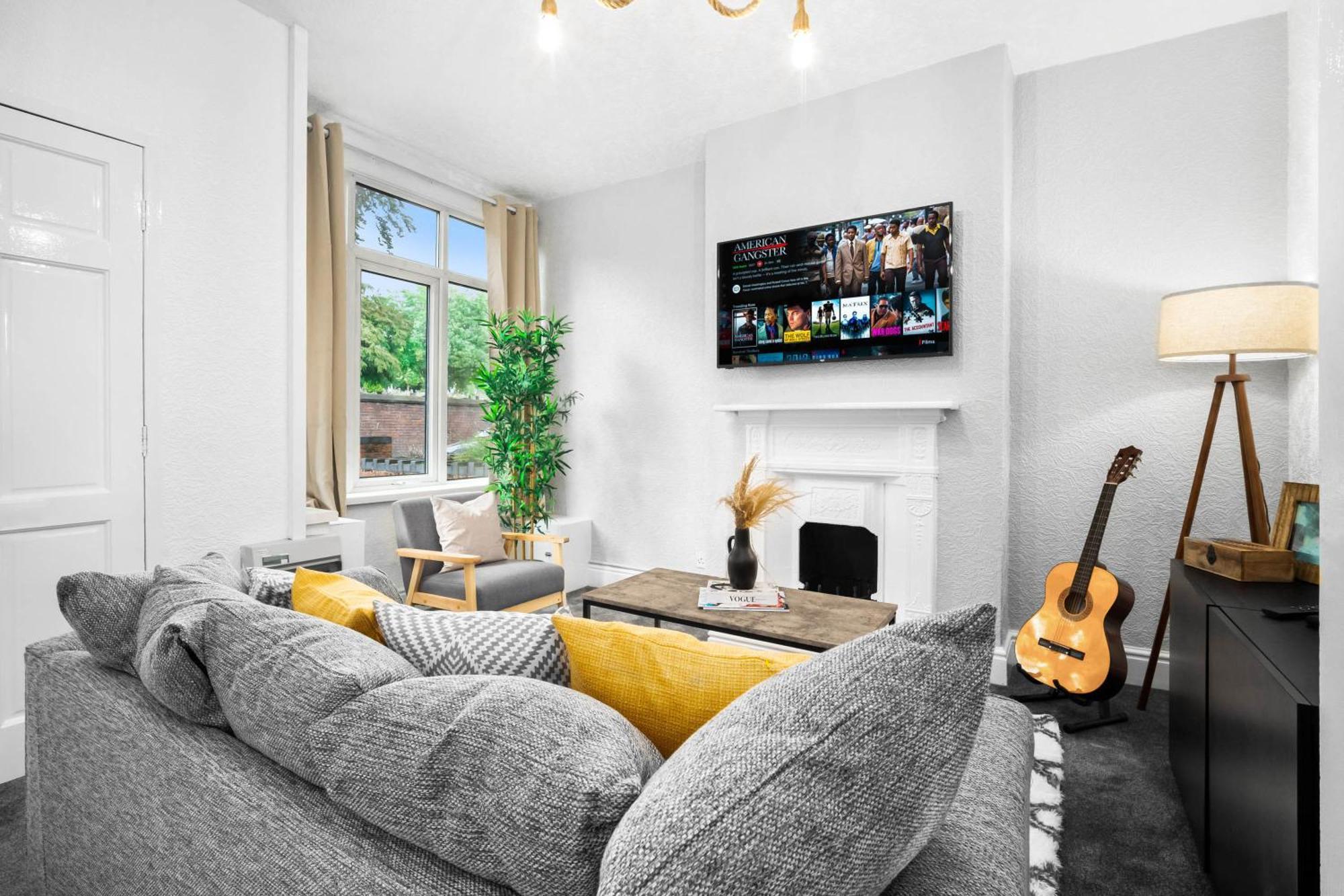 Stylish 3 Bedroom House - 6 Guests - Garden - Parking - Netflix - Wifi - 17M Birmingham Dış mekan fotoğraf