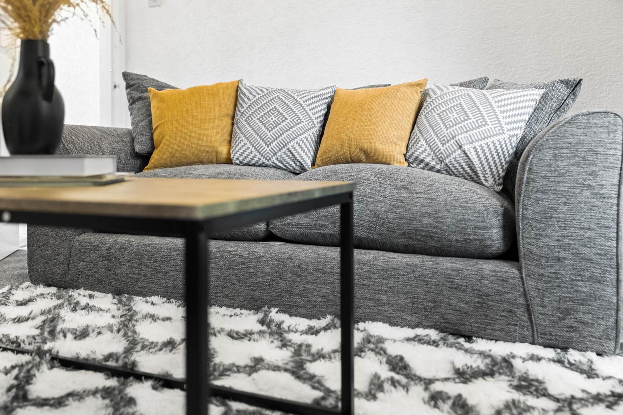 Stylish 3 Bedroom House - 6 Guests - Garden - Parking - Netflix - Wifi - 17M Birmingham Dış mekan fotoğraf