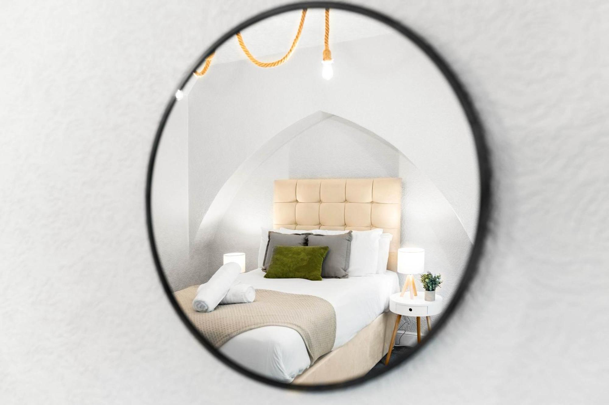 Stylish 3 Bedroom House - 6 Guests - Garden - Parking - Netflix - Wifi - 17M Birmingham Dış mekan fotoğraf